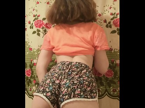 ❤️ Sexig ung babe som strippar av sig sina shorts inför kameran Sexvideo at porn sv.tvmarket.top ﹏