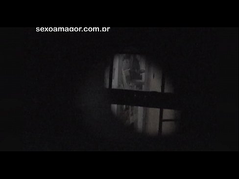 ❤️ Blondie blir hemligt videofilmad av en voyeur från grannskapet gömd bakom ihåliga tegelstenar Sexvideo at porn sv.tvmarket.top ﹏